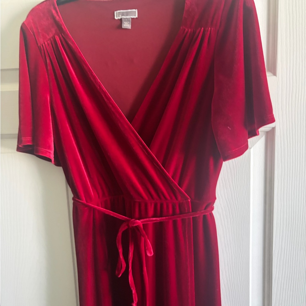 Chelsea28 Vibrant Red Midi Dress - Picture 2 of 5